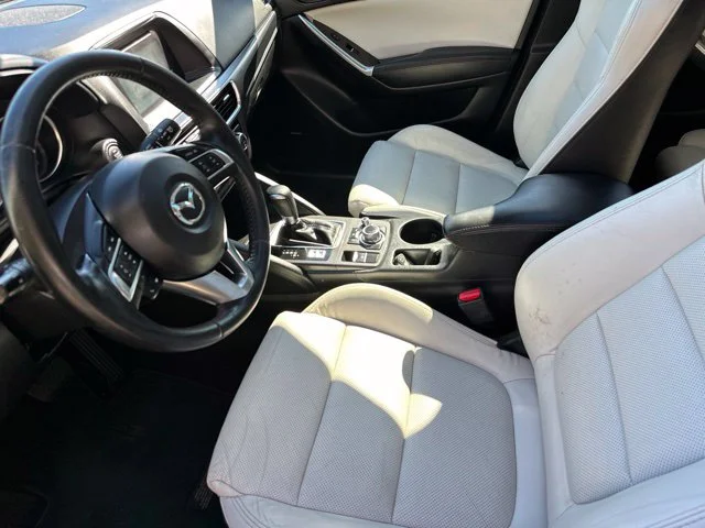 Used 2016 Deep Crystal Blue Mica Mazda Grand Touring image 14