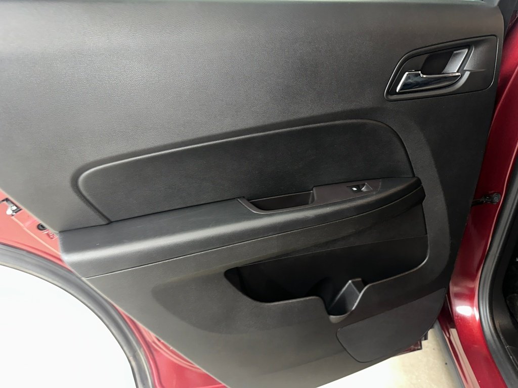 Used 2017 Siren Red Tintcoat Chevrolet Premier image 19