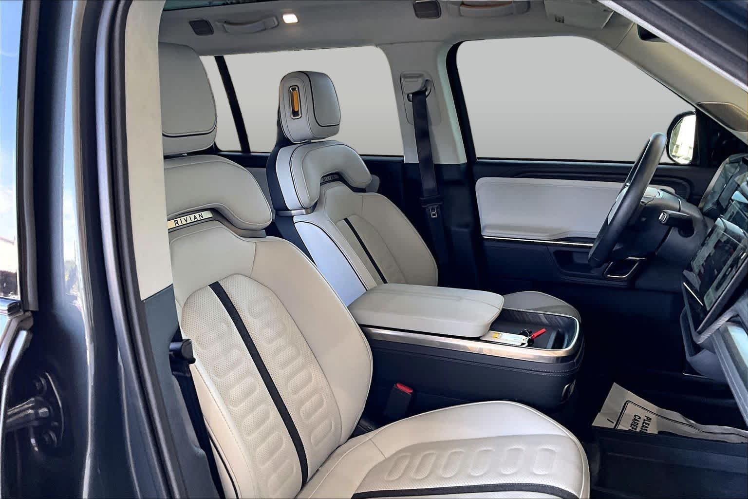 Used 2023 Midnight Black Rivian Adventure image 8