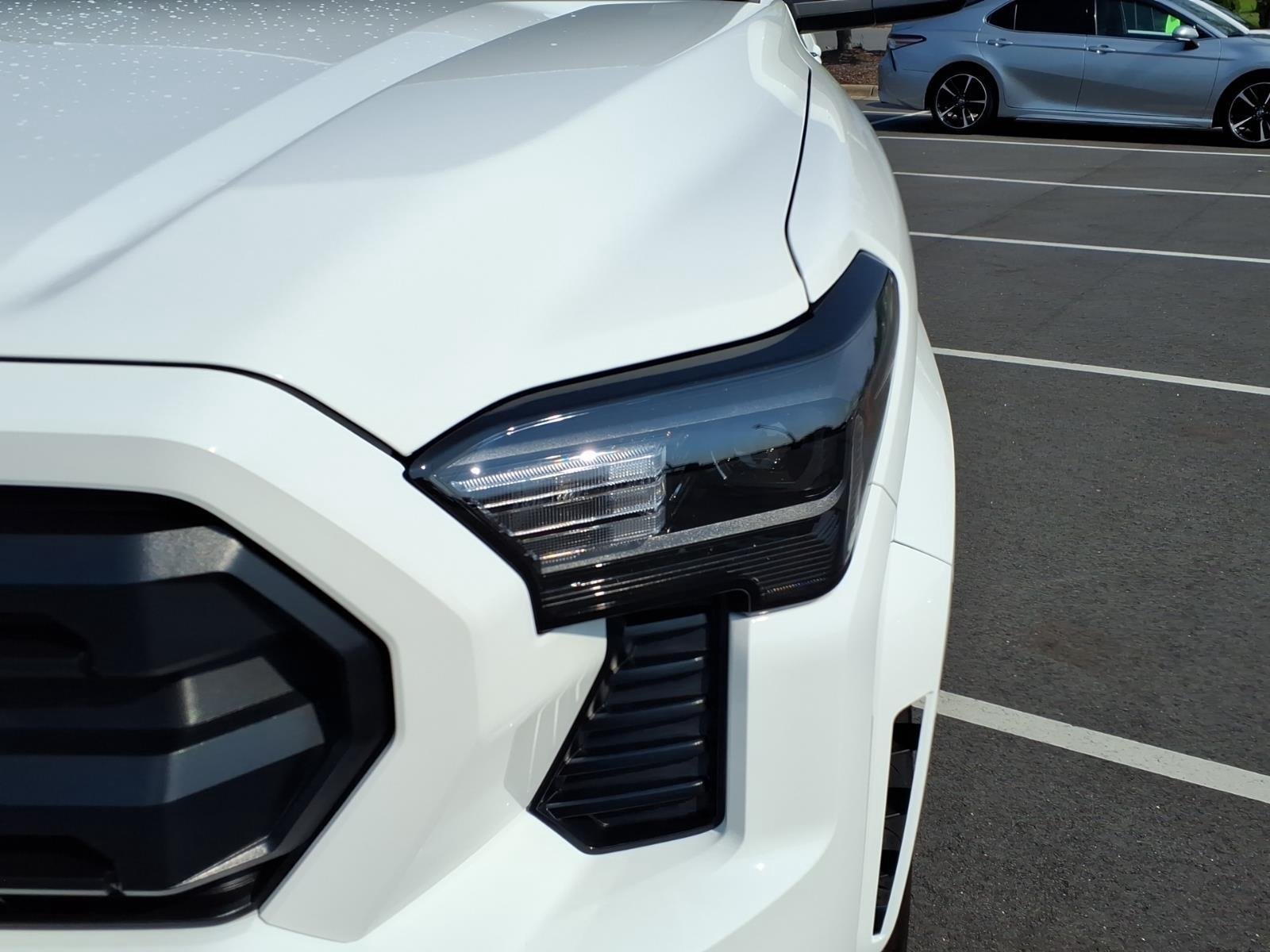 New 2026 Ice Cap Toyota SR5 image 15