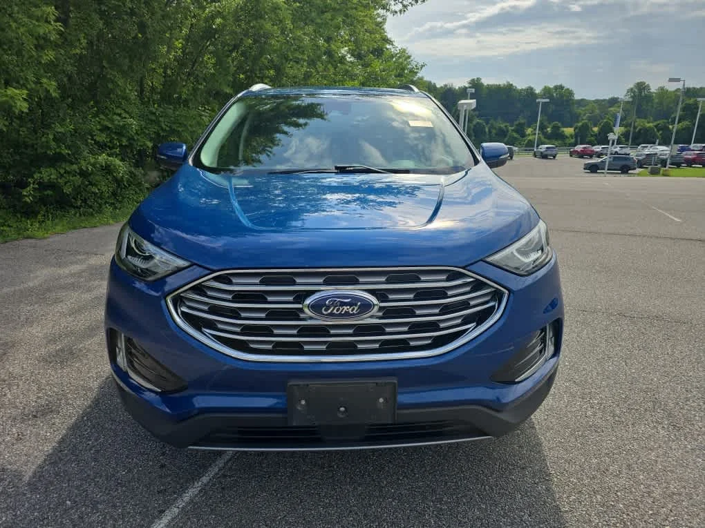 Used 2020 Atlas Blue Metallic Ford SEL image 2