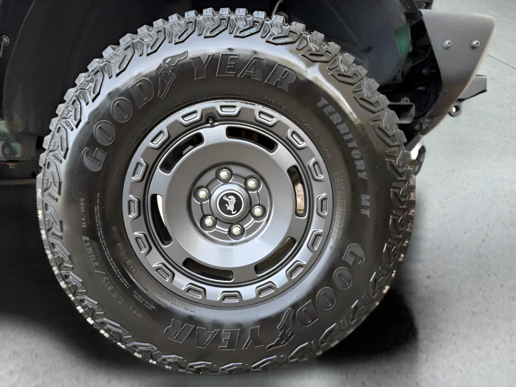 2023 Ford Bronco 4-Door Everglades - Photo 31