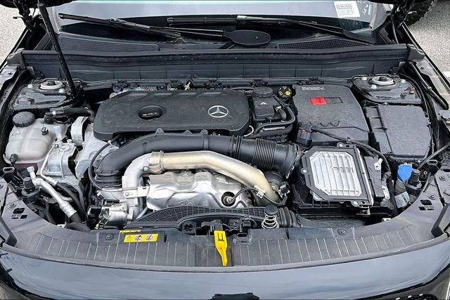Used 2024 Black Mercedes-Benz GLB 250 image 30