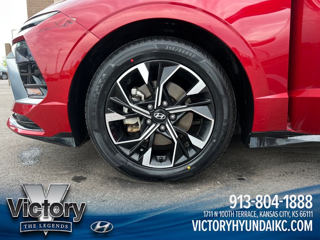 Used 2024 Red Hyundai SEL image 27