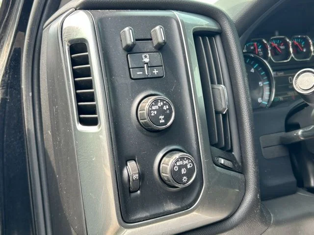 Used 2016 Black Chevrolet LT image 31