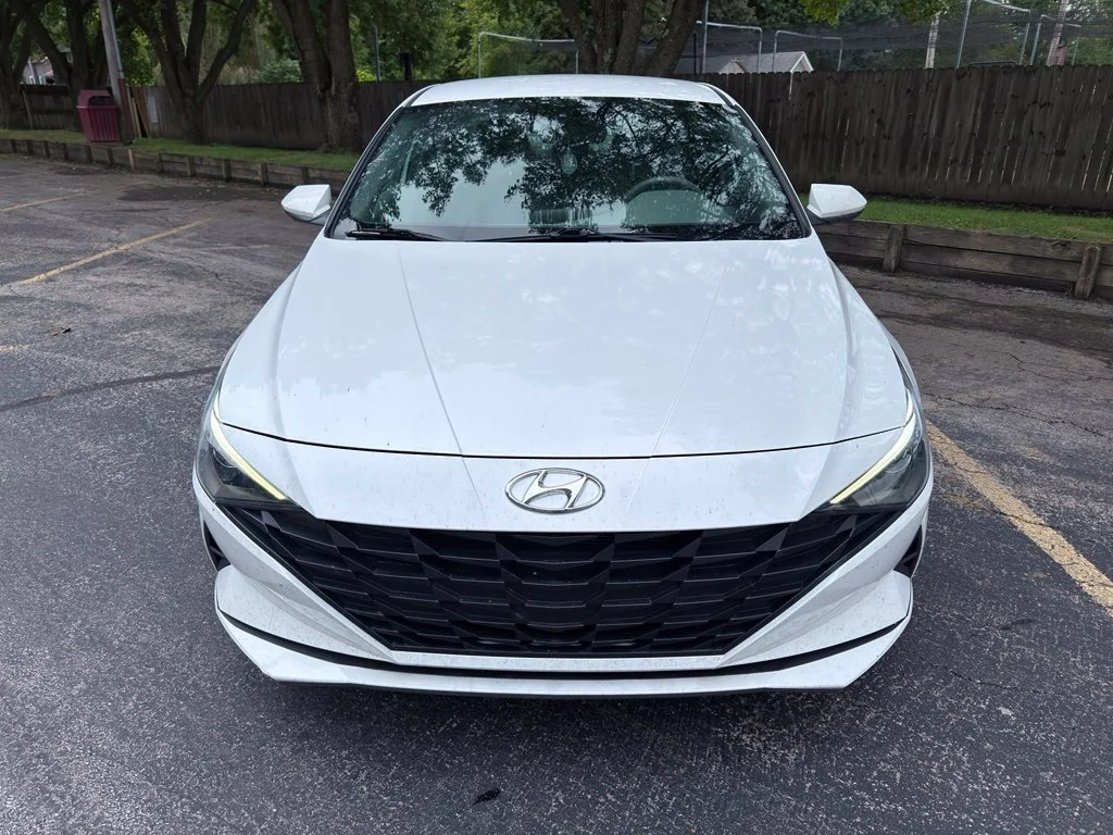 Used 2021 Gray Hyundai SEL image 16