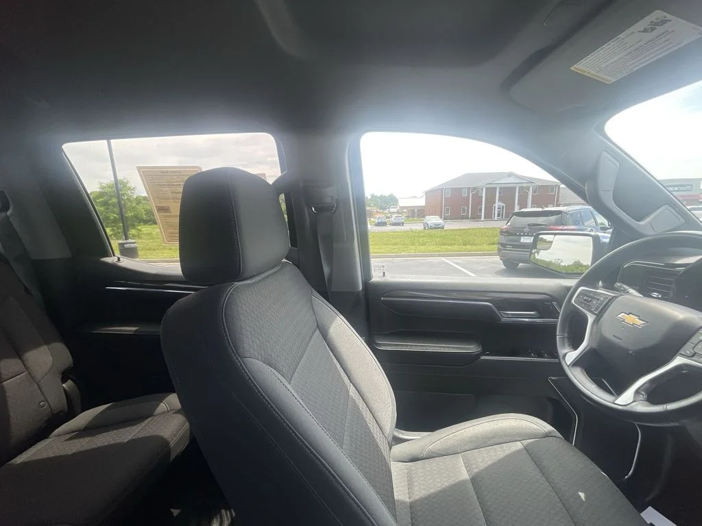 Used 2023 Blue Chevrolet LT image 13