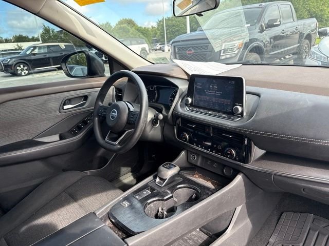 Used 2021 Gray Nissan SV image 13