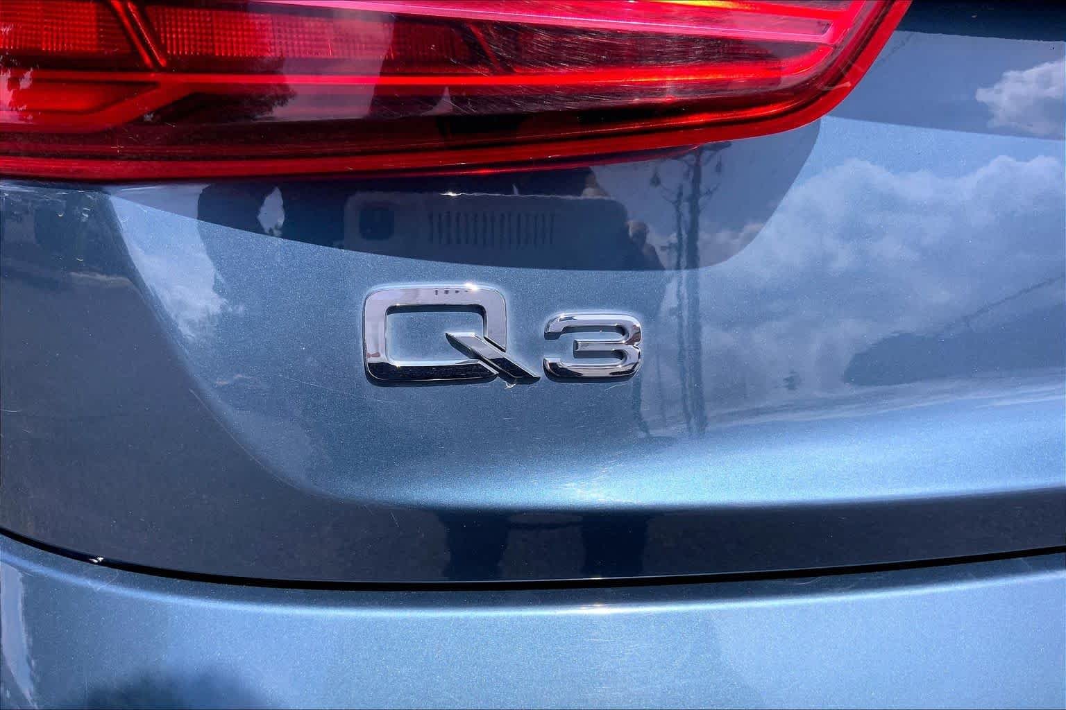 Used 2018 Utopia Blue Metallic Audi Premium Plus image 10