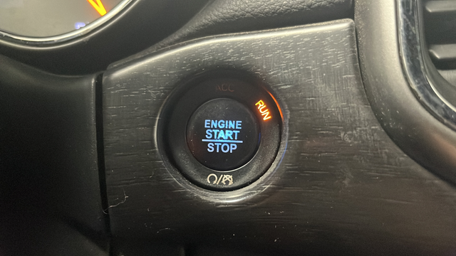 Used 2018 Bright White Clearcoat Jeep Altitude image 23