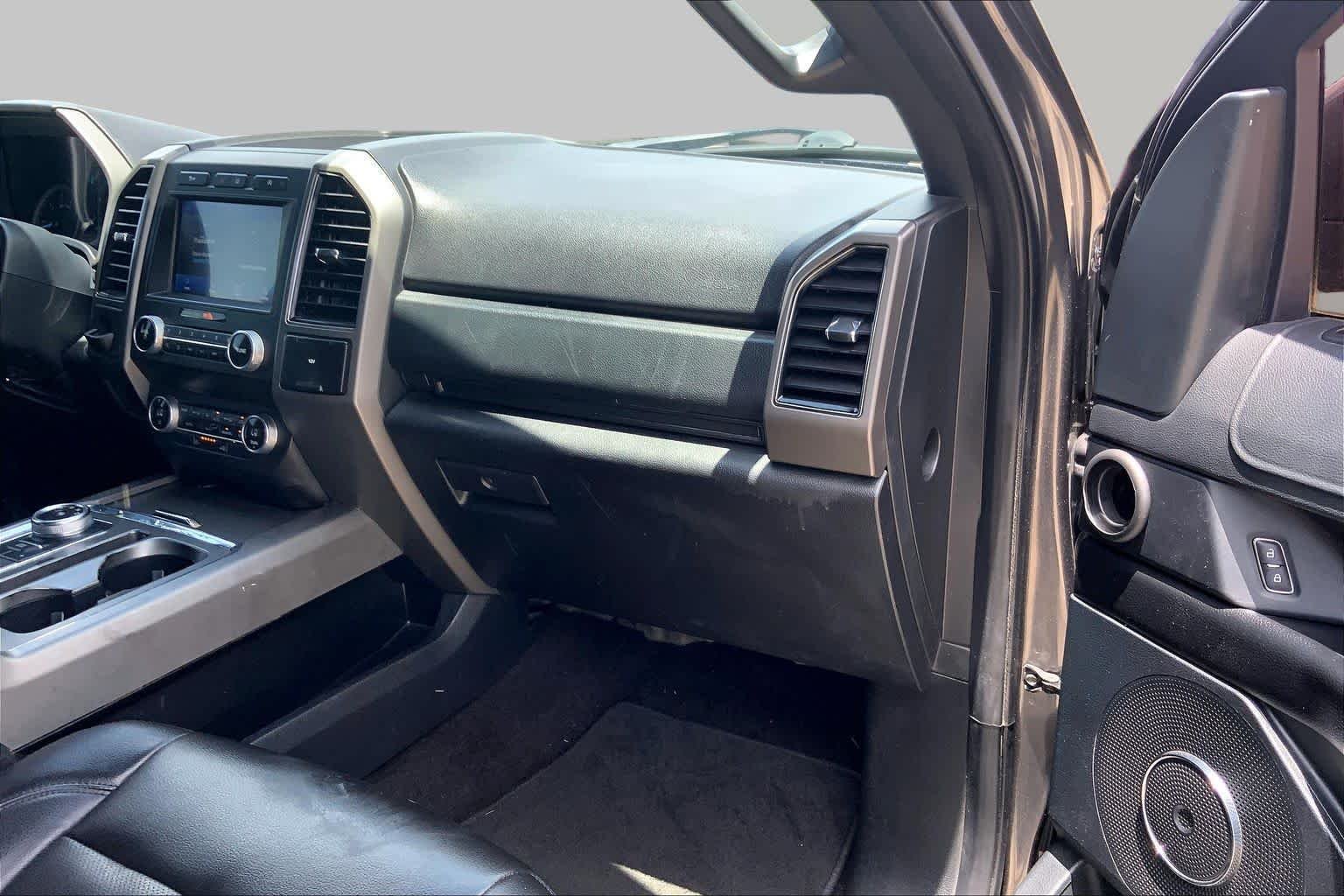Used 2021 Magnetic Metallic Ford XLT image 17