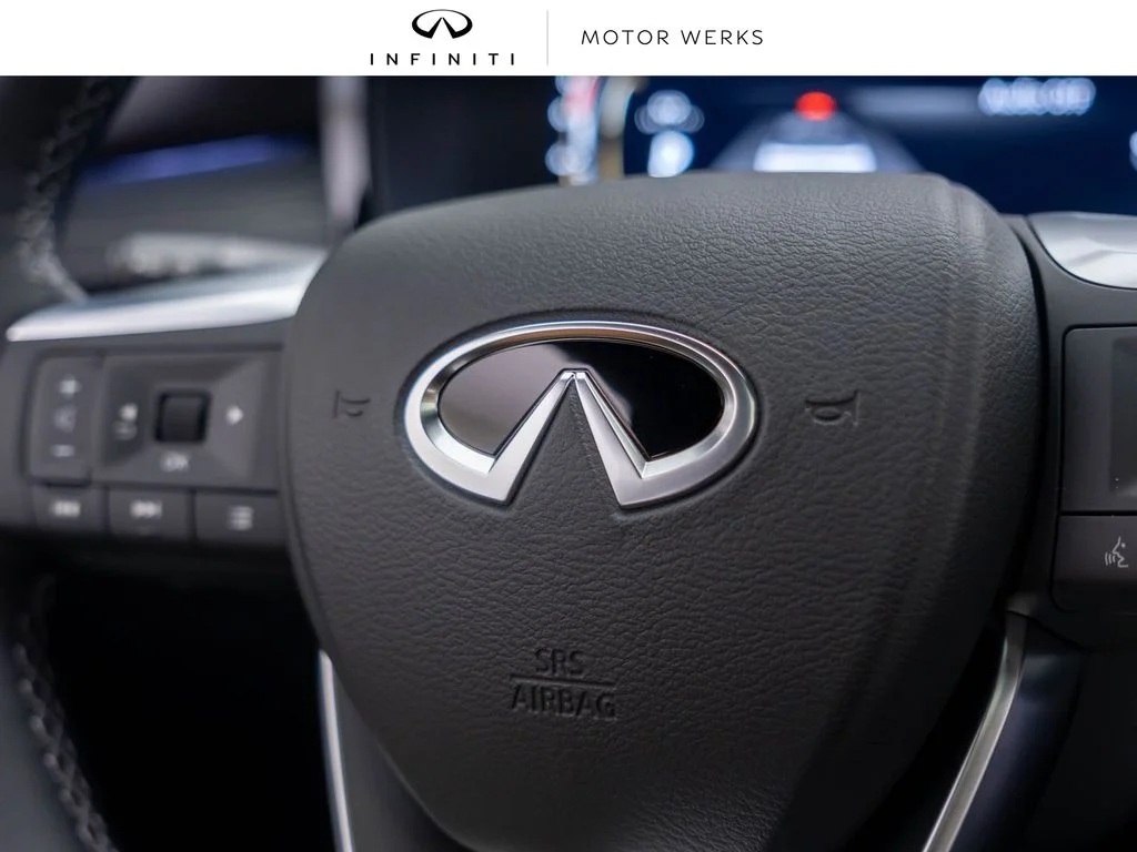 New 2027 2T RAD WHT INFINITI Autograph AWD image 26