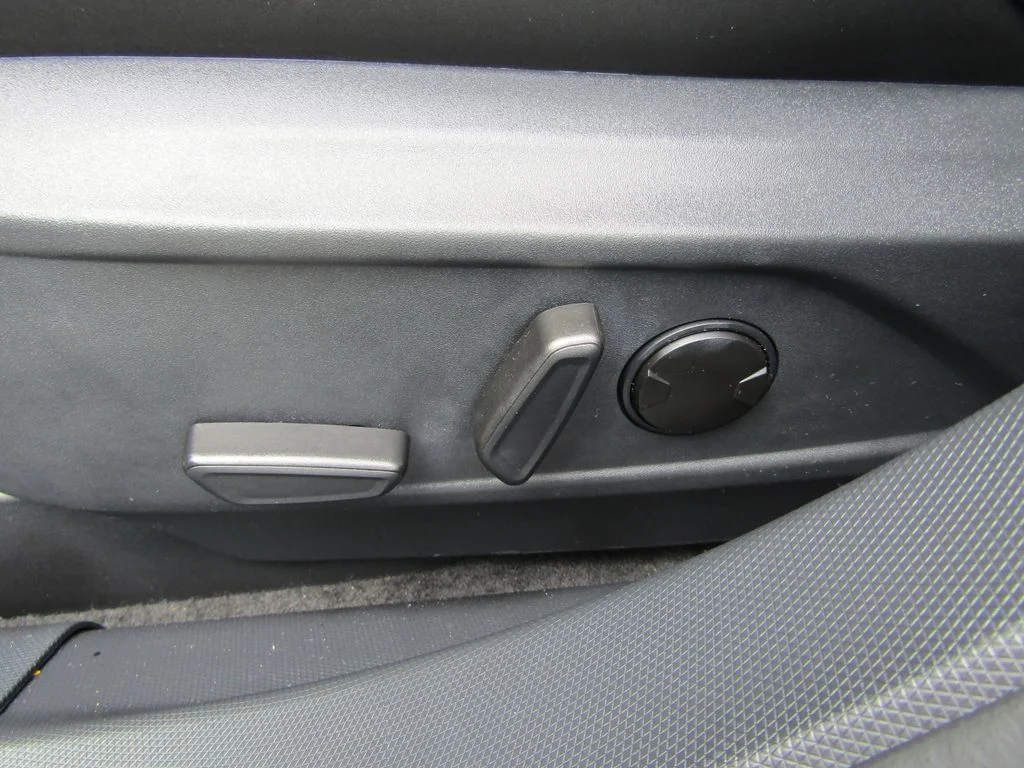 Used 2025 Desert Sand Ford GT image 23