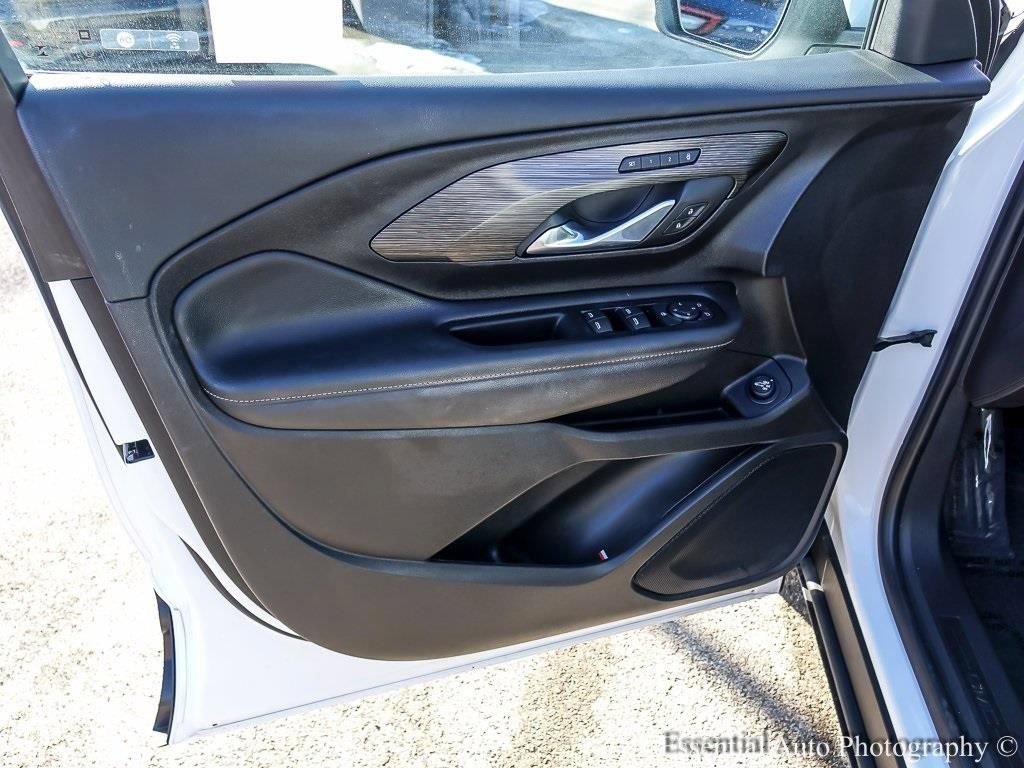 2023 GMC TERRAIN - Image 20