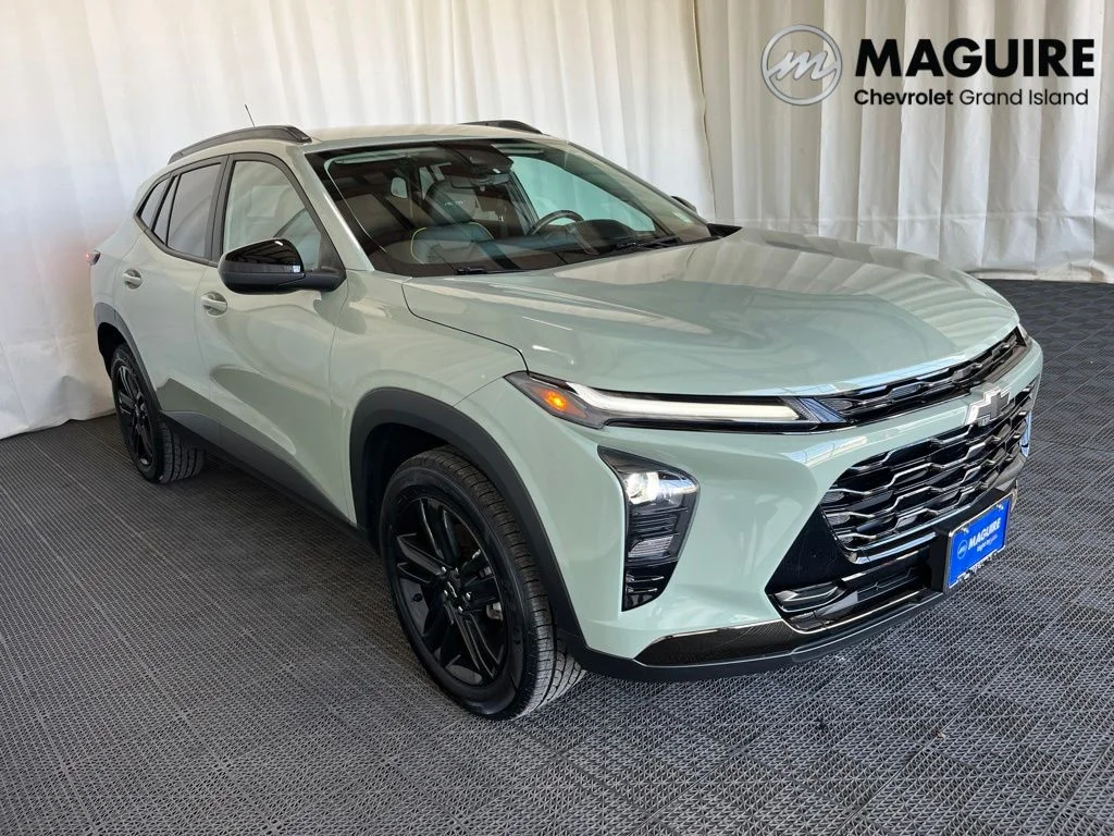 Used 2025 Green Chevrolet ACTIV image 29