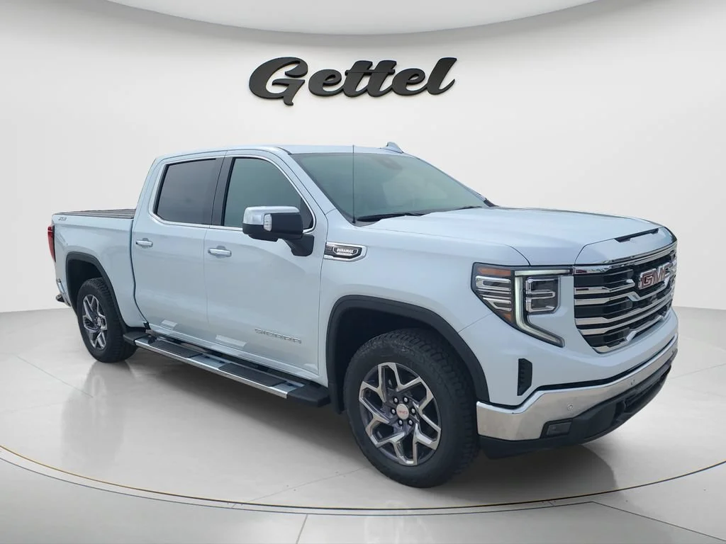 New 2026 Glacier White Tricoat GMC SLT image 3