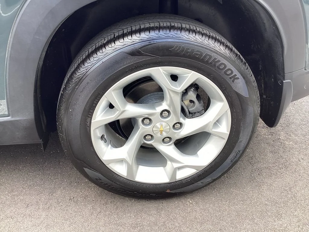 Used 2025 Cypress Gray Chevrolet LS image 25