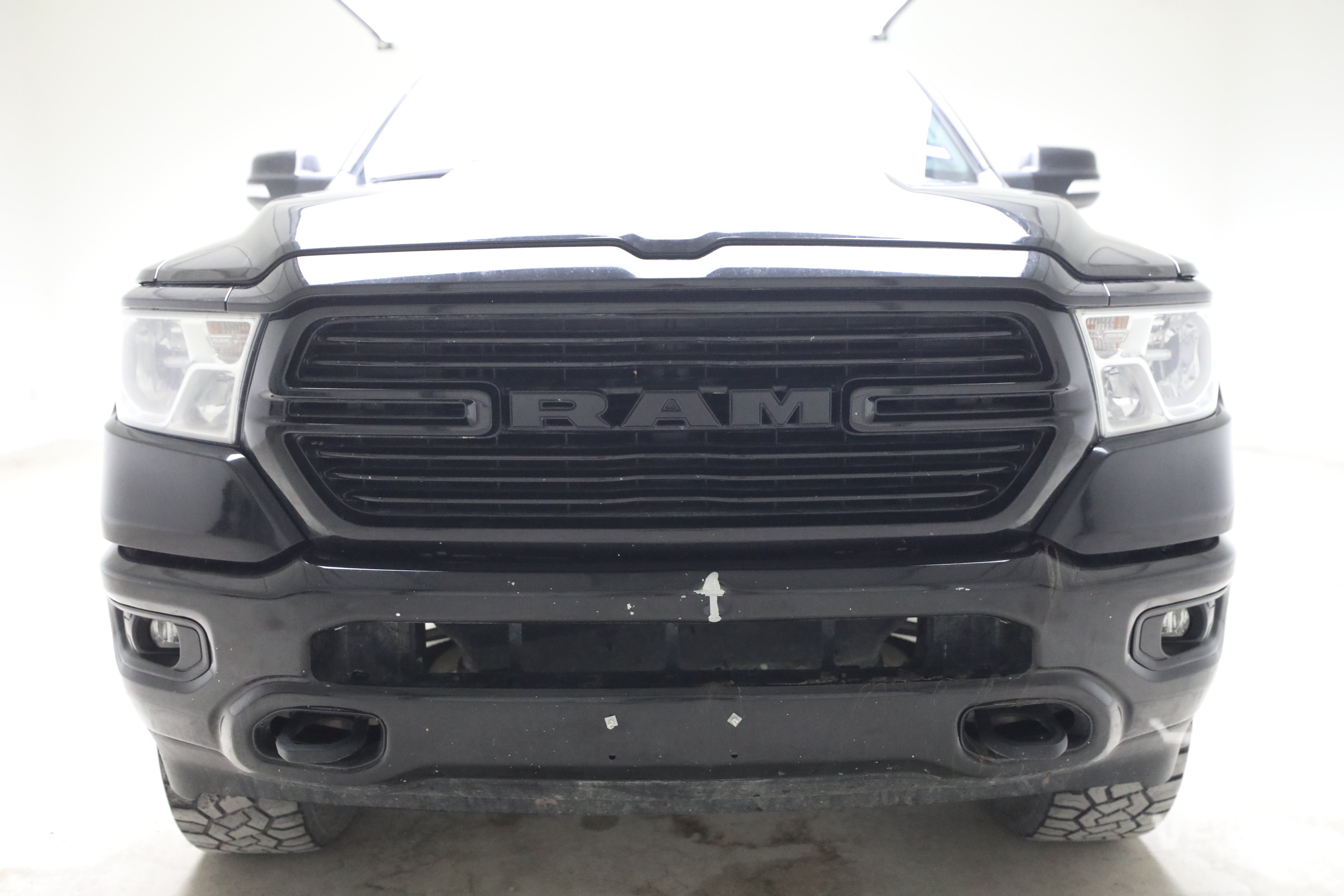 Used 2019 Diamond Black Crystal Pearlcoat Ram Y image 8