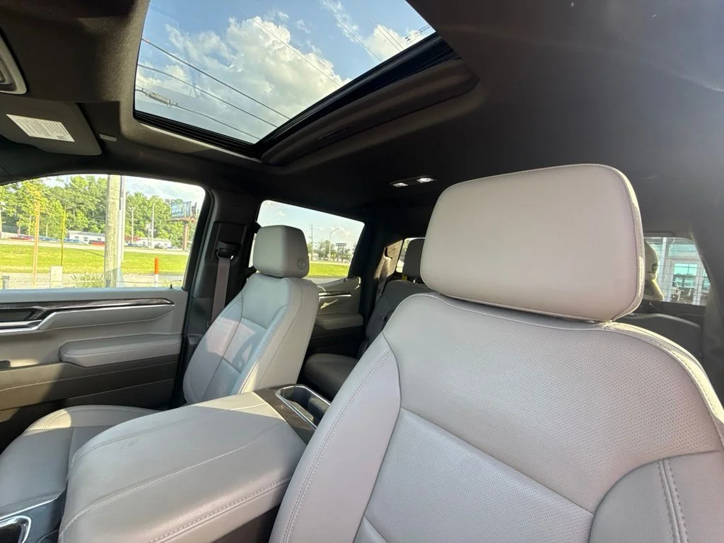 Used 2023 White Chevrolet LTZ image 8
