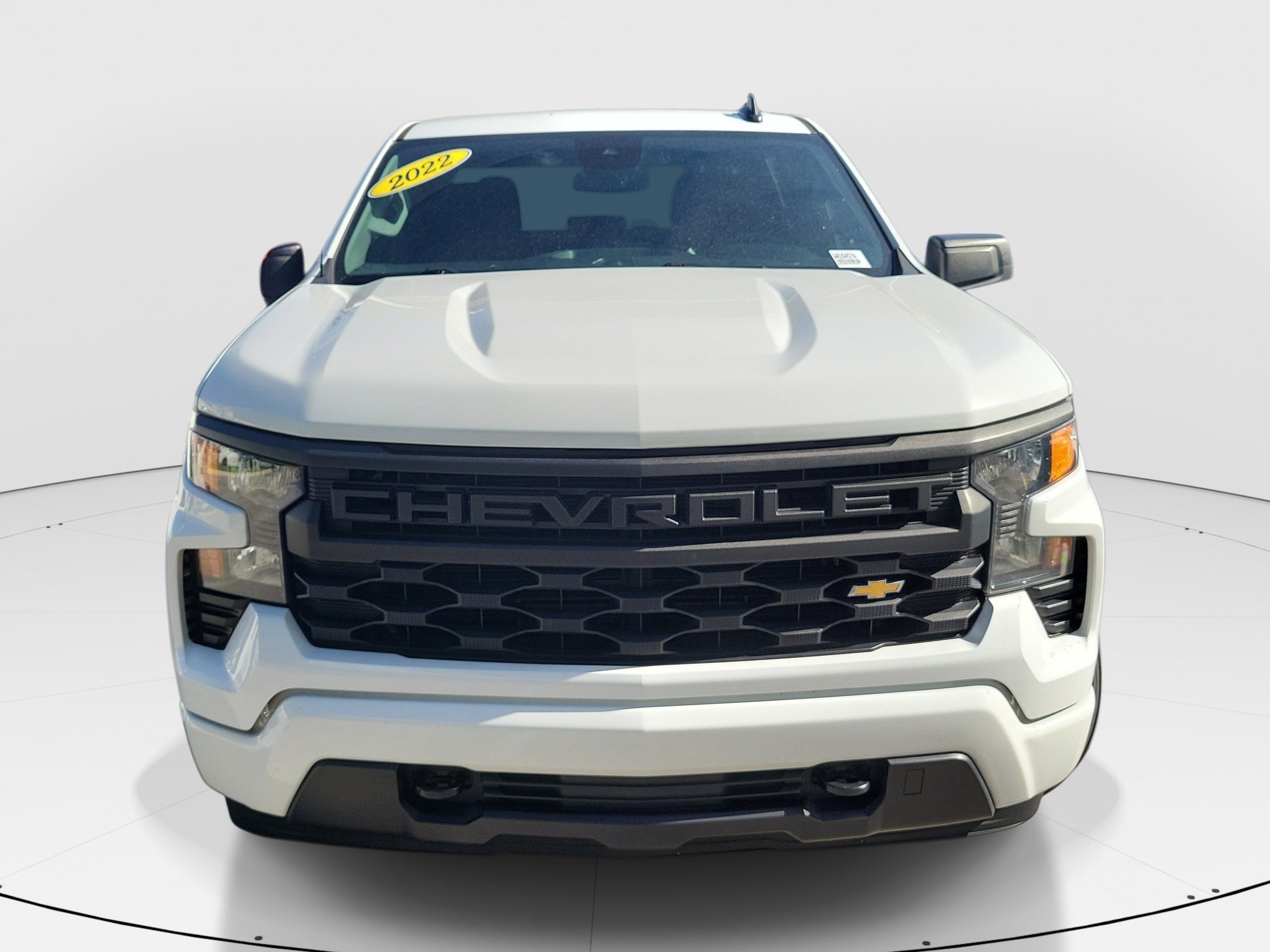 Used 2022 Summit White Chevrolet Custom image 2