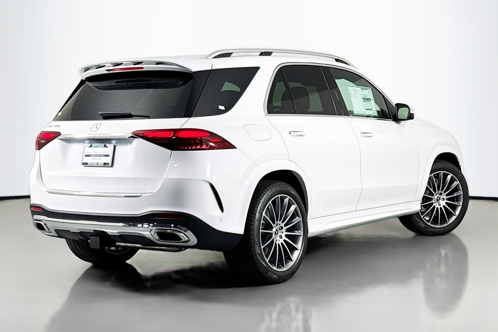 New 2026 MANUFAKTUR Moonlight White Metallic Mercedes-Benz GLE 350 SUV image 11