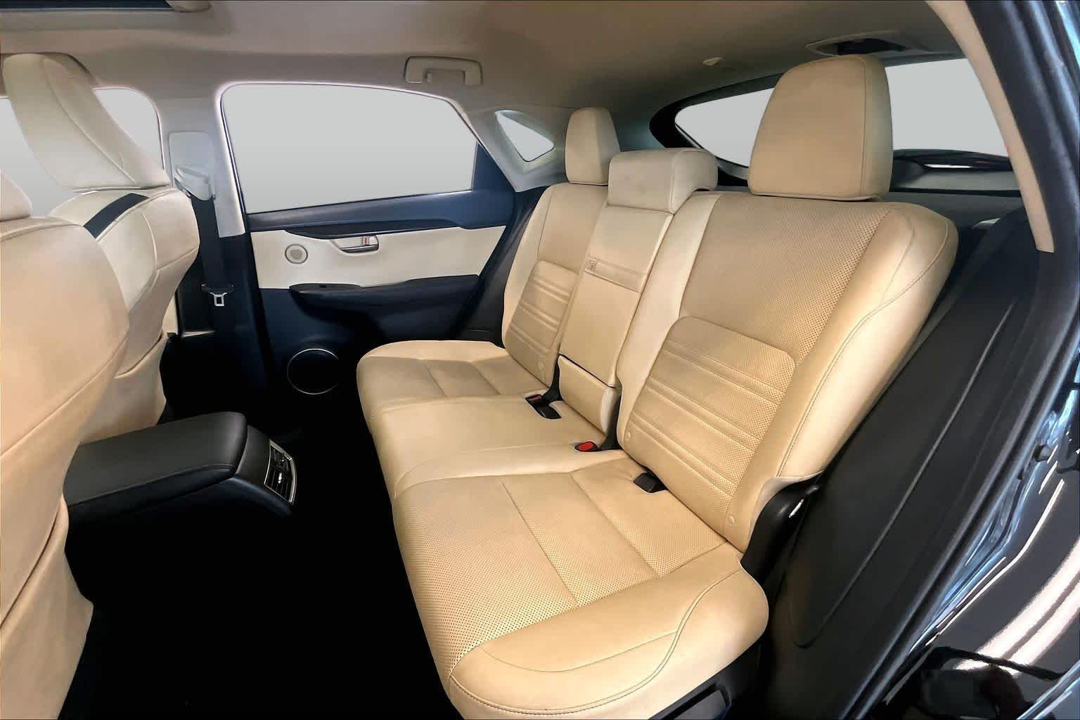 Used 2017 Obsidian Lexus  image 17