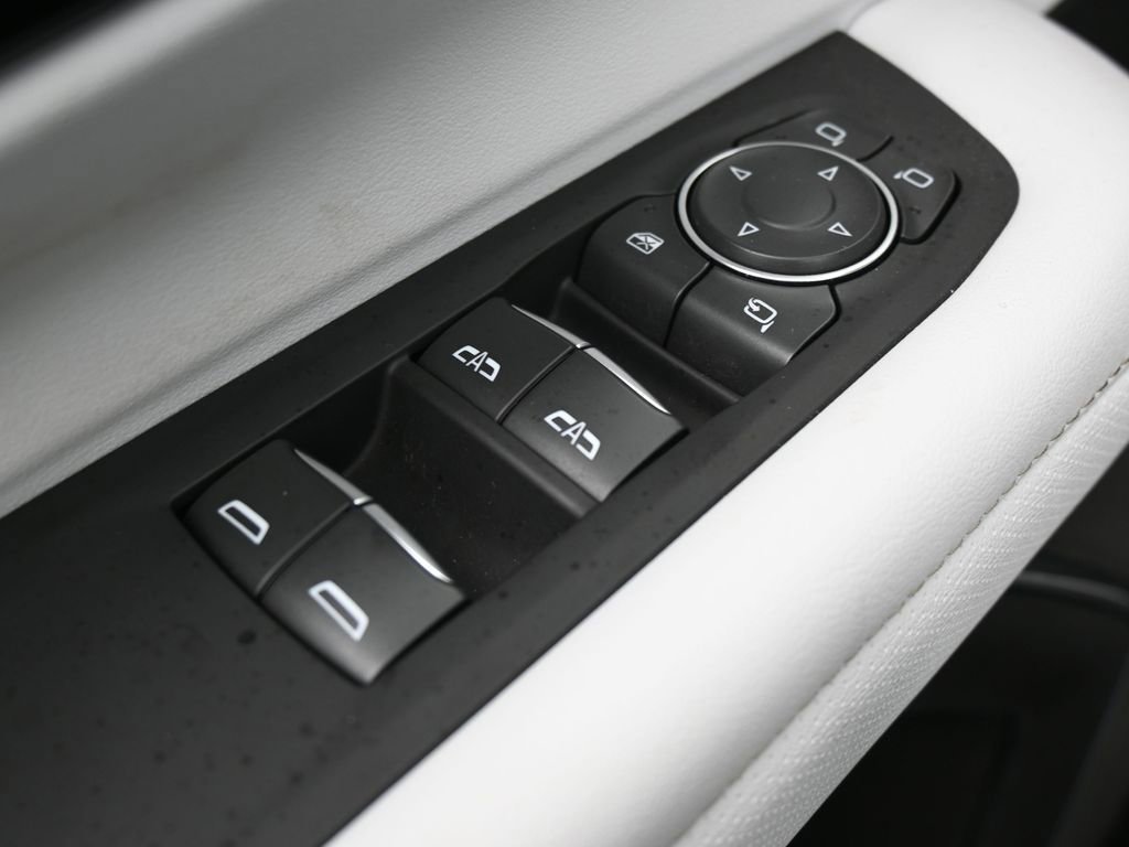 2025 Chevrolet Suburban Premier - Photo 14