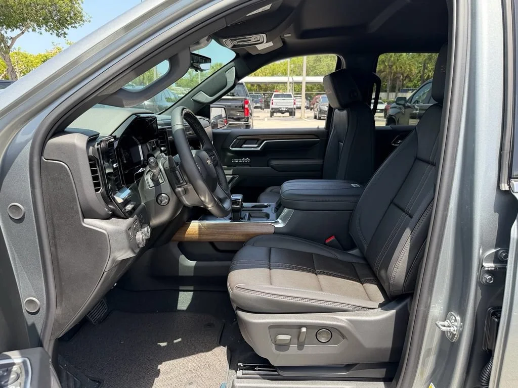 New 2026 Sterling Gray Metallic Chevrolet High Country image 5