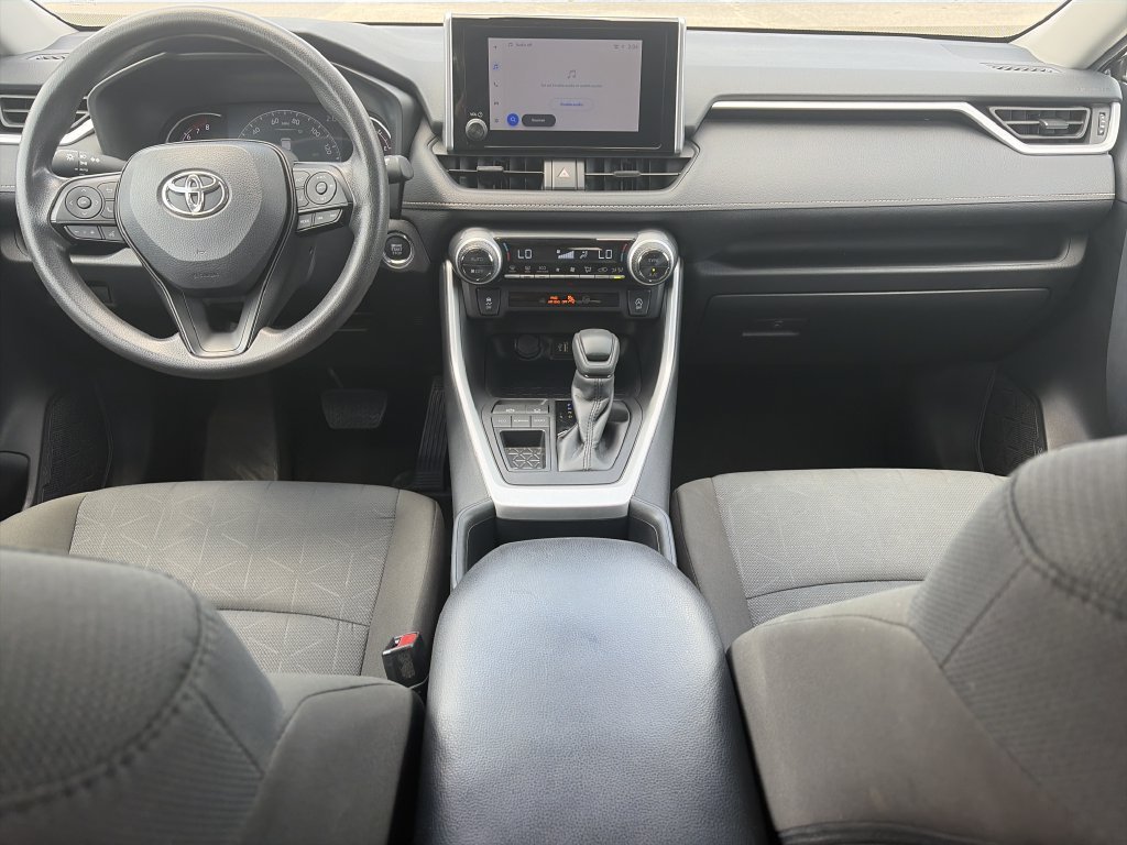Used 2025  Toyota XLE image 13