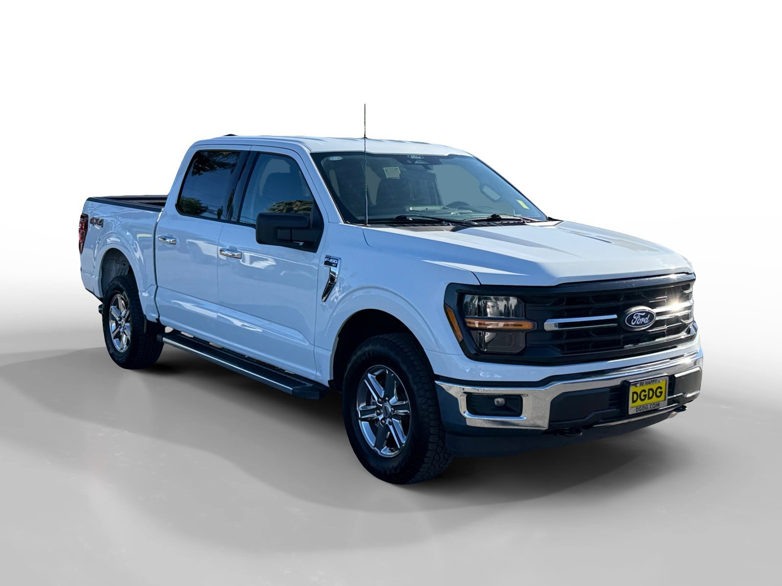 Certified Used 2025 Oxford White Ford XLT image 7
