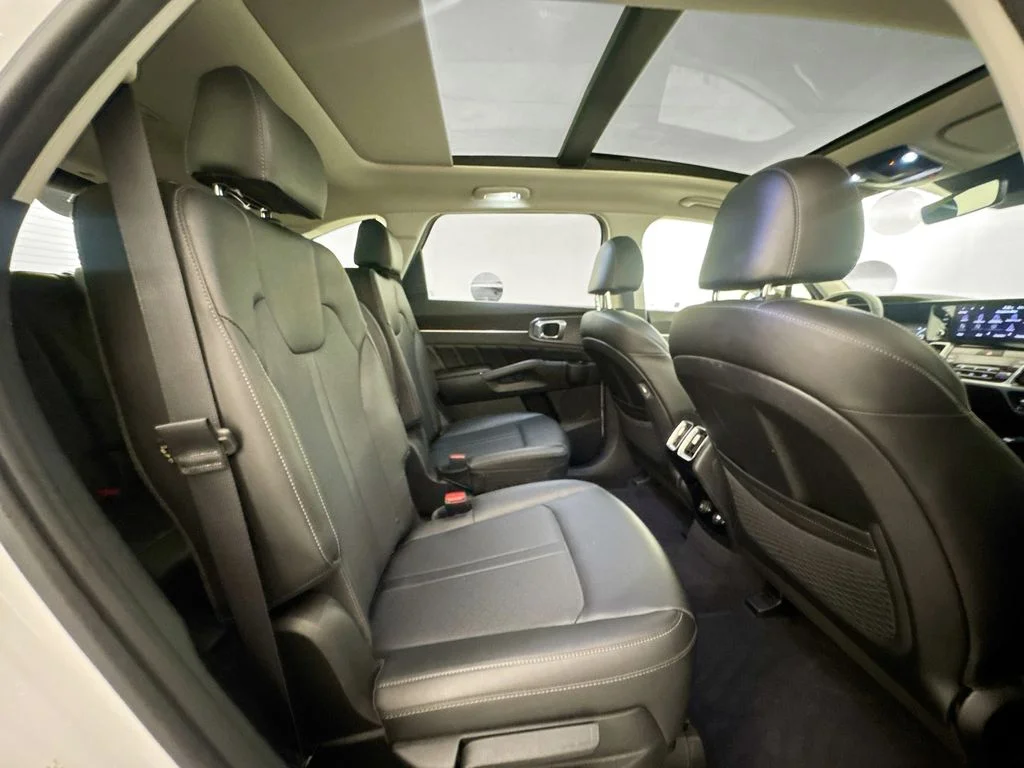 Used 2023 White Kia SX image 26