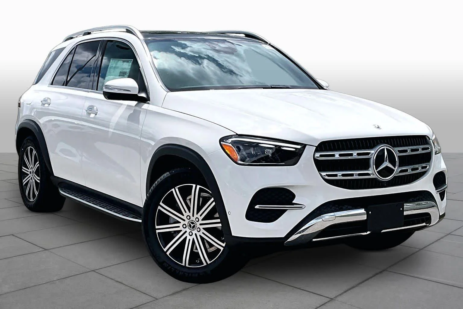 New 2026 Polar White Mercedes-Benz GLE 350 image 2