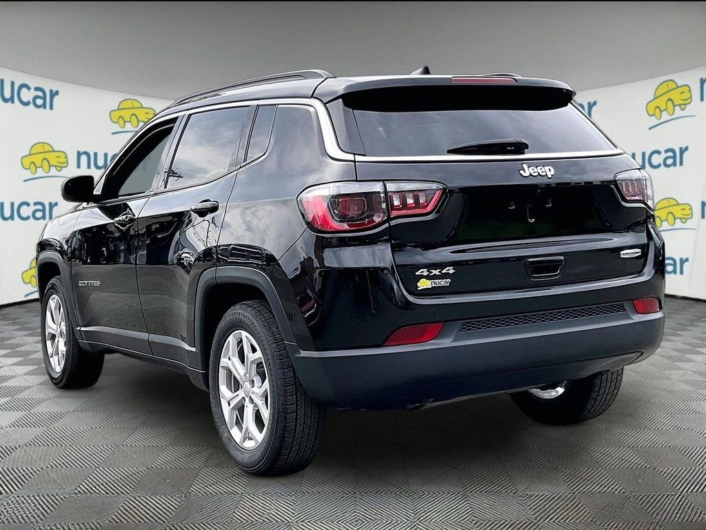 Used 2024 Black Jeep Latitude image 4