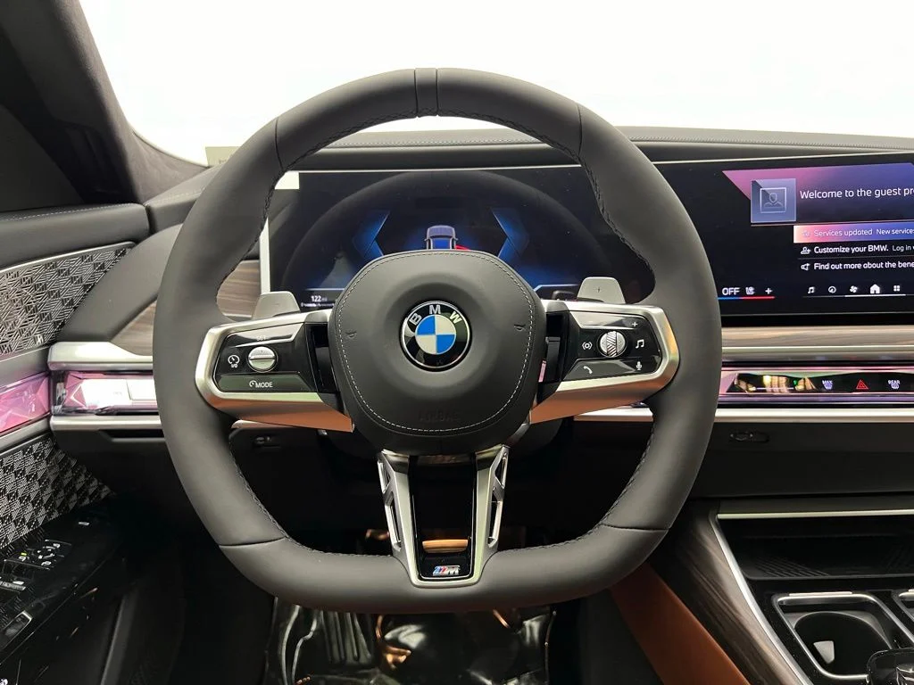 New 2026 Oxide Grey Metallic BMW 760i xDrive image 17
