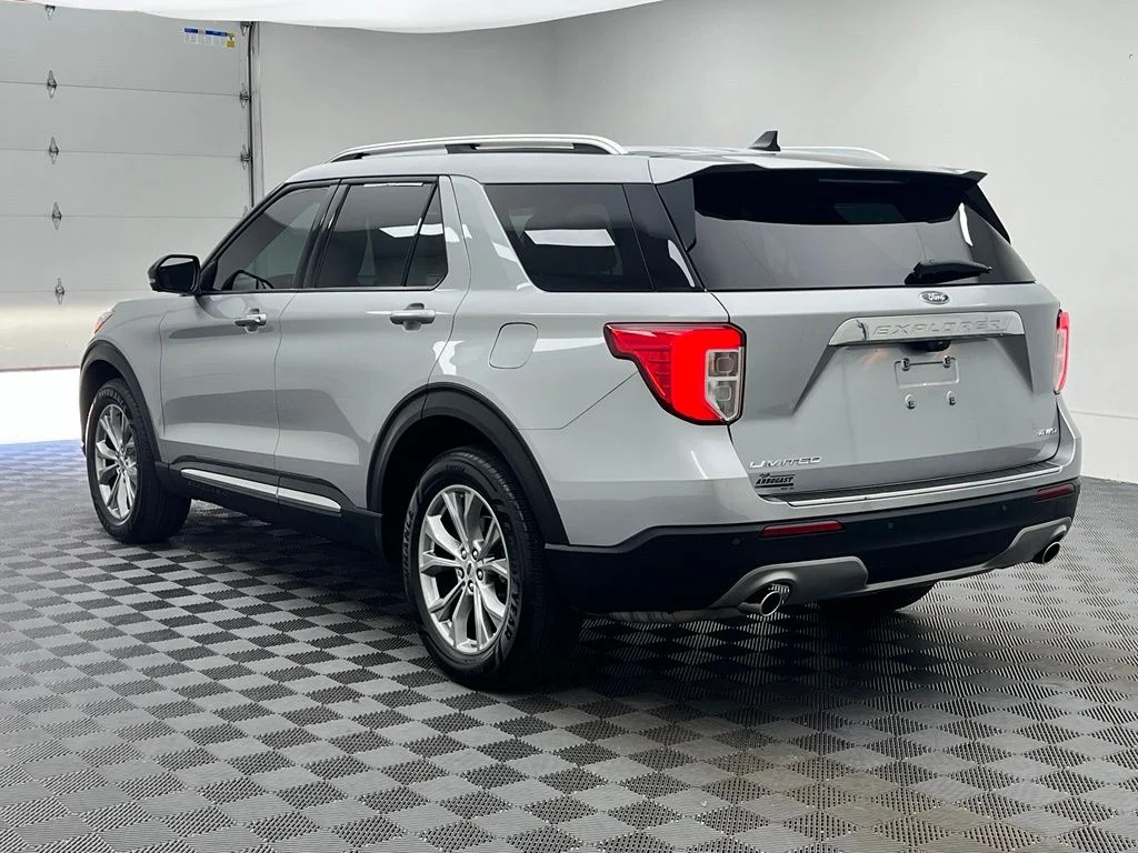 Used 2022 Silver Ford Limited image 13