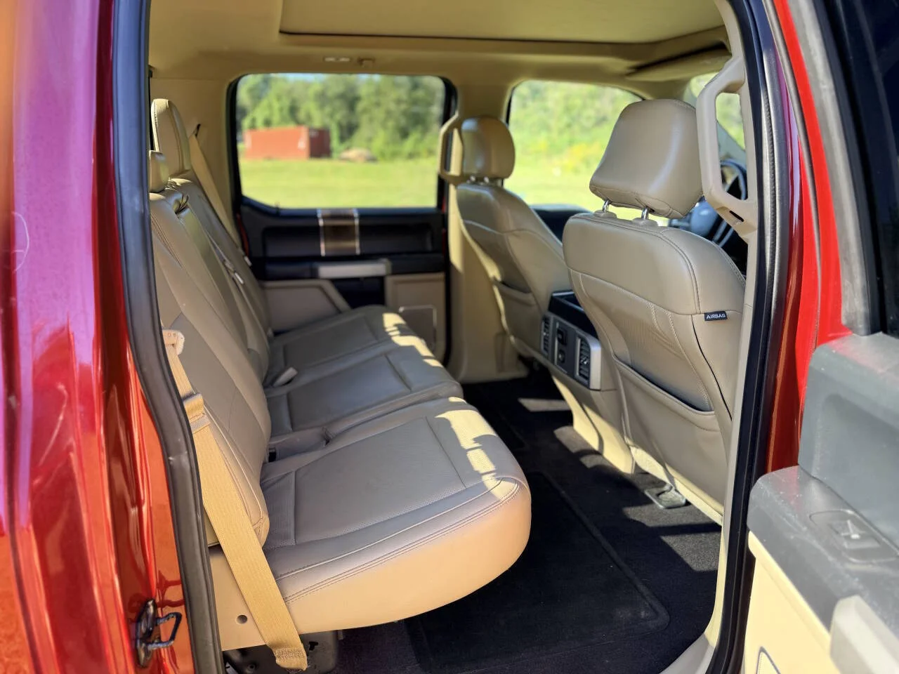 Used 2016 Red Ford Lariat 4x4 4dr SuperCrew 5.5 ft. SB image 28
