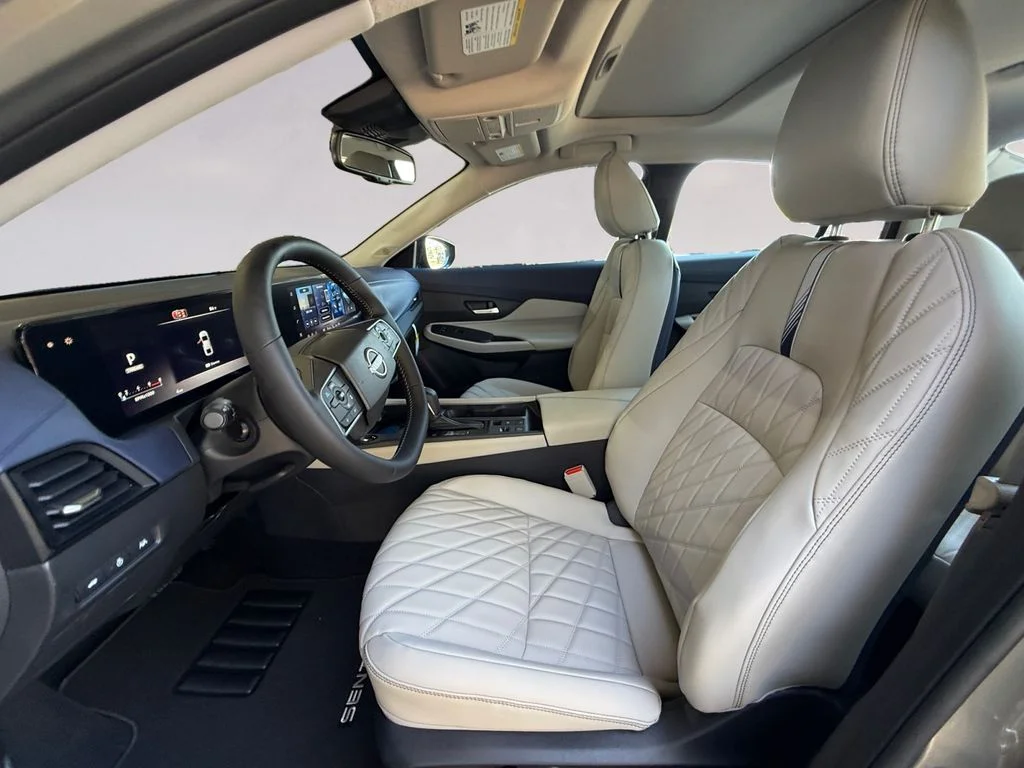 New 2027 Brown Nissan SL image 10