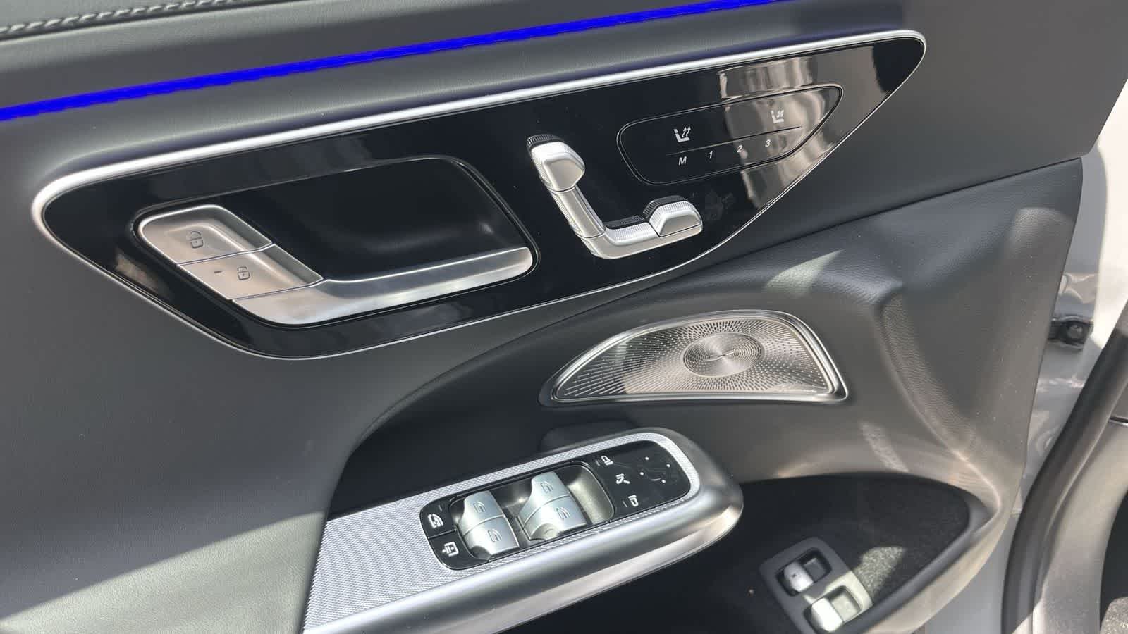New 2026 MANUFAKTUR Alpine Grey Mercedes-Benz AMG® E 53 E image 30