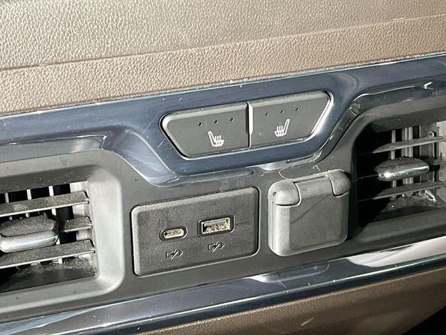 Used 2020 White GMC Denali image 27