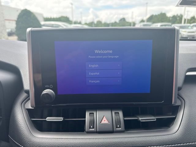 Used 2023  Toyota XLE Premium image 37