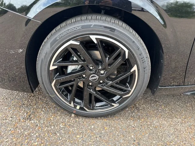 New 2026 Super Black Nissan SR image 15