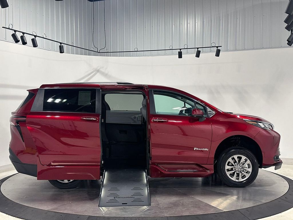 Used 2026 Red Toyota Wheelchair Accessible- XLE image 25