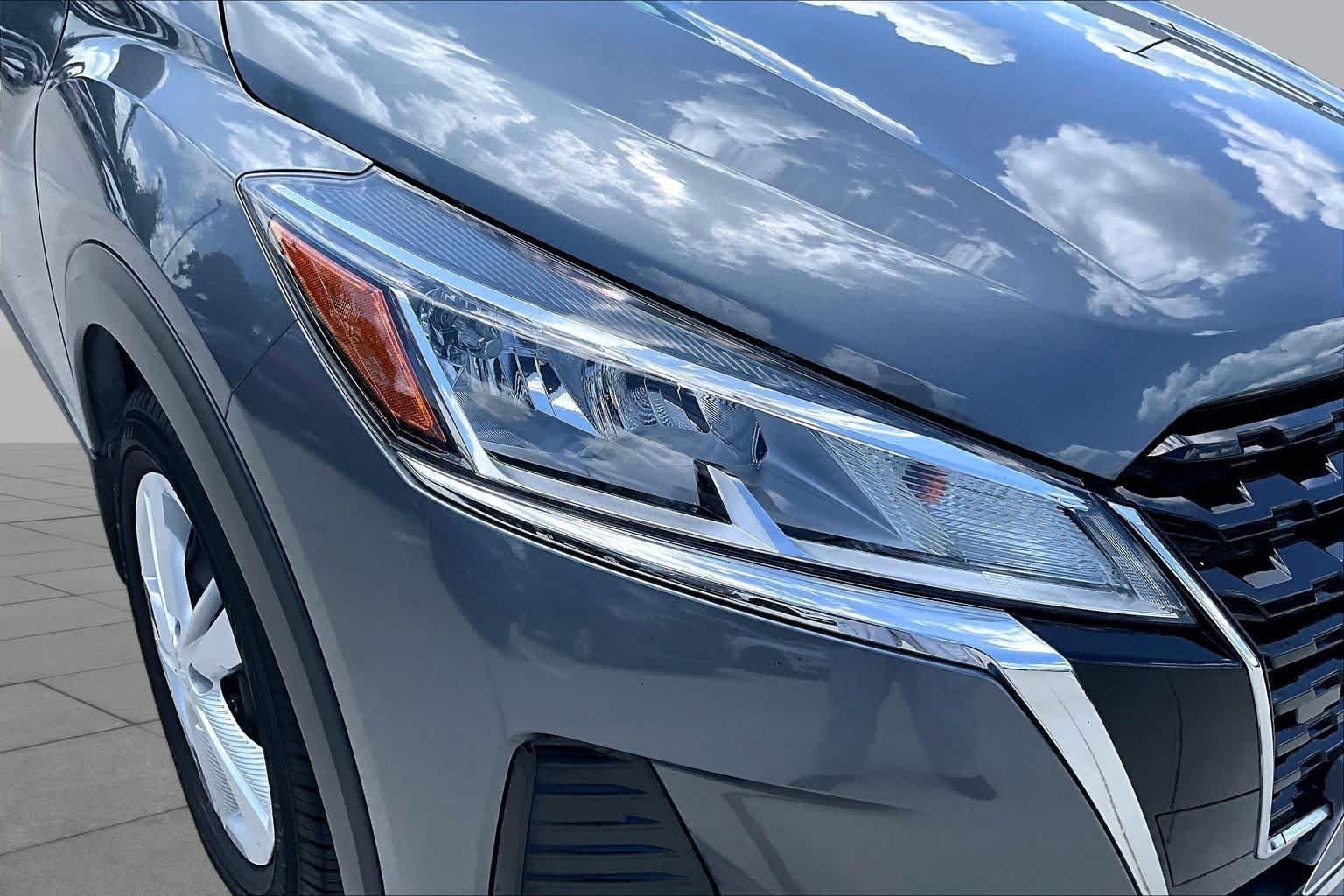 Used 2021 Gun Metallic Nissan S image 27