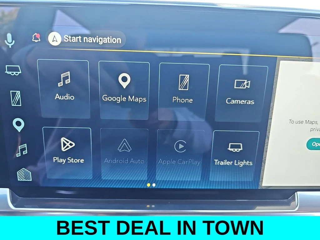 Used 2025 White Chevrolet LT image 26