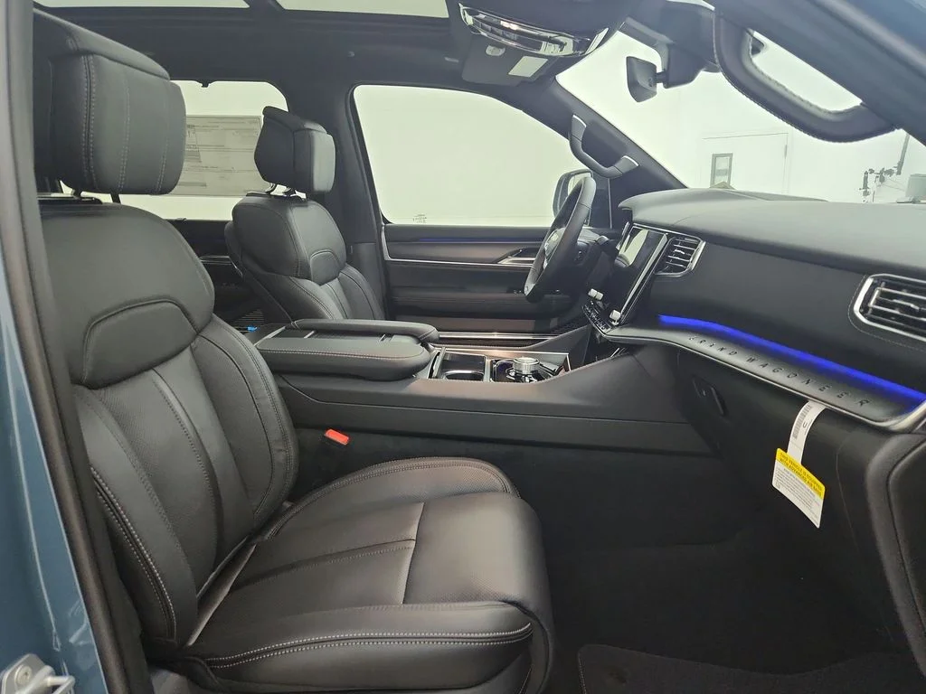 New 2026 Steel Blue Jeep Summit Obsidian image 33