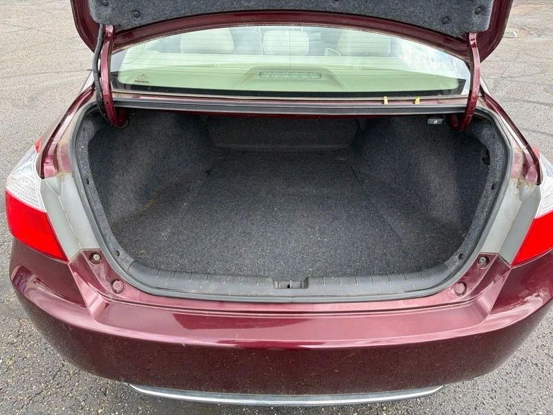 Used 2013 Red Honda LX image 8