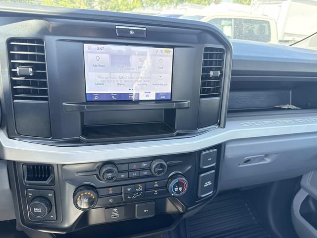 New 2025 Oxford White Ford F-450® XL image 7