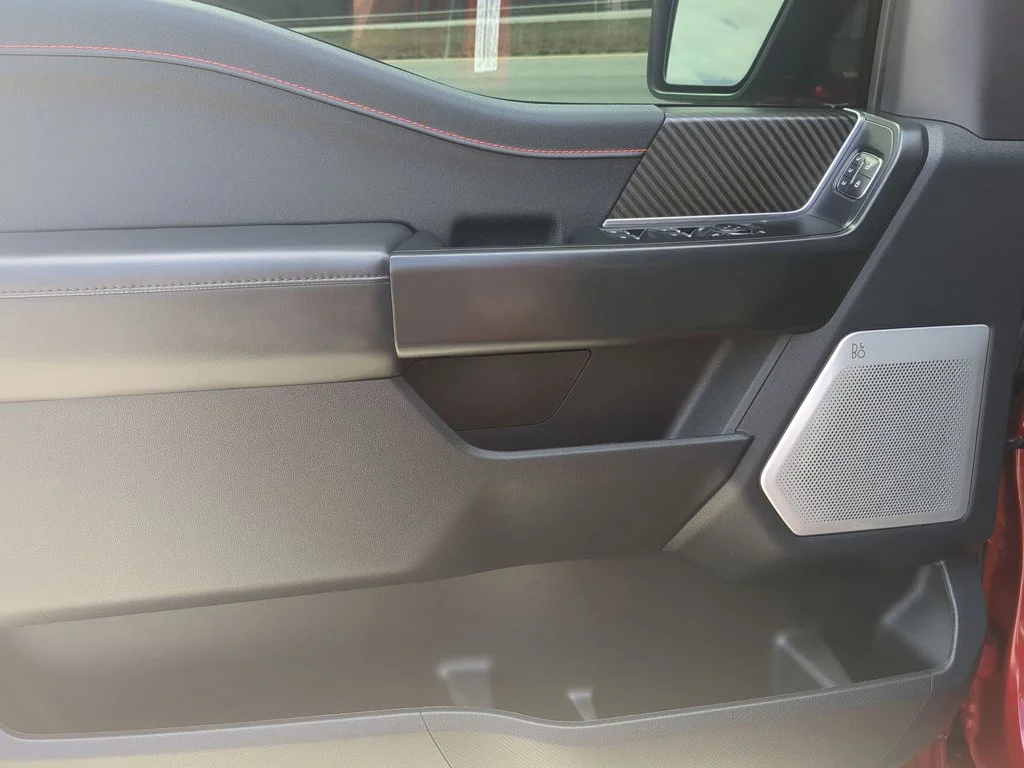 Used 2025  Ford Raptor image 11