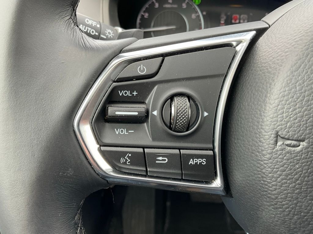 Used 2023  Acura Technology Package image 13