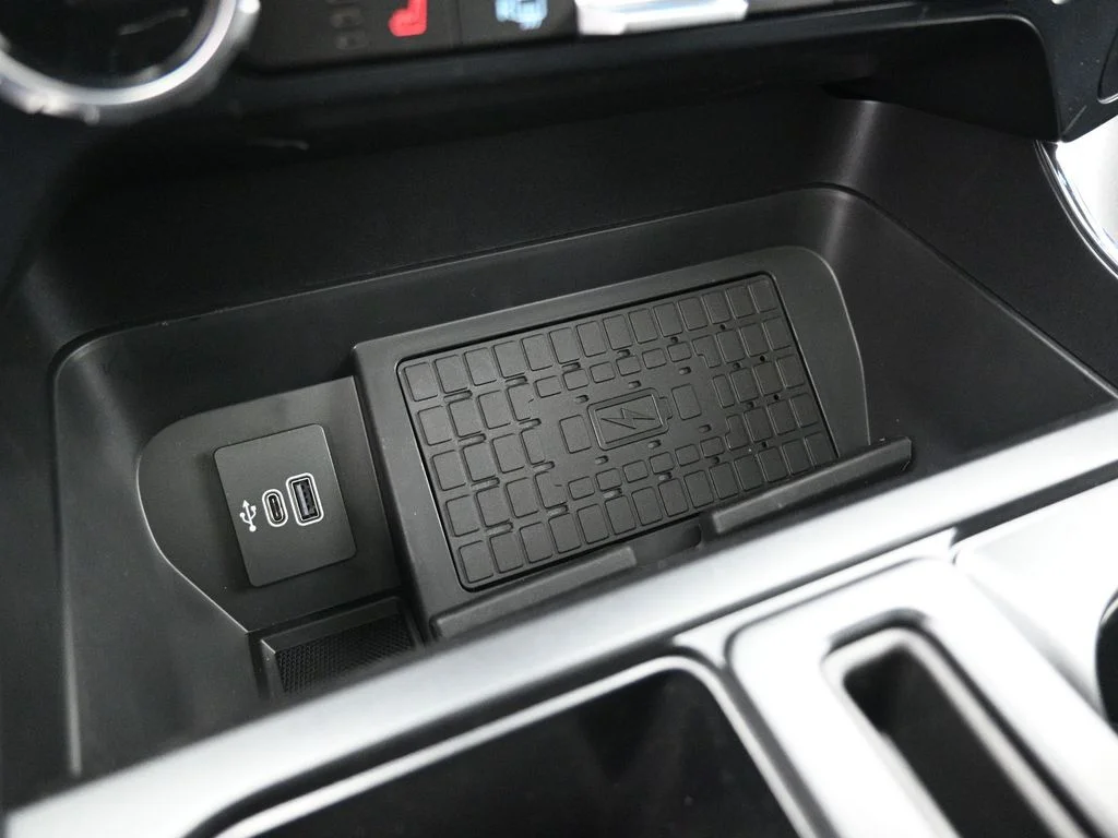 New 2025 Black Ford XLT image 17